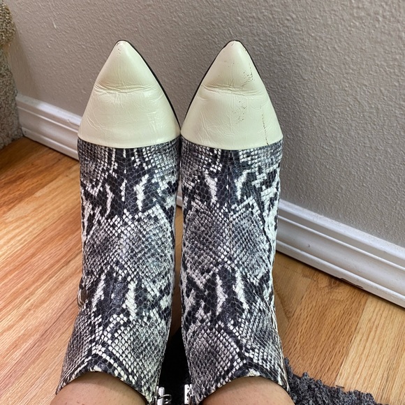 ***Sold****Rag & Bone Leather Beha Ankle Booties - So unique!! - Picture 12 of 13